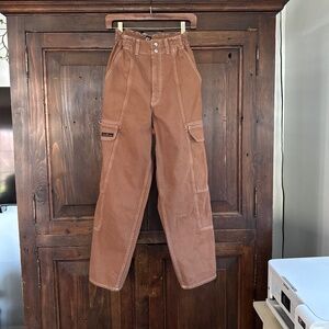 Woman BDG relaxed skate jean